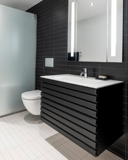 M-line bad i sort eg fra Tvis Køkken