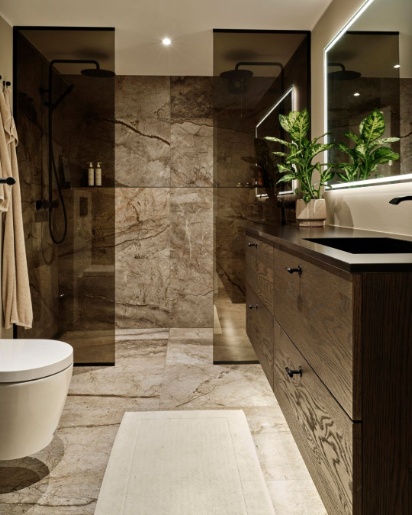 Mørk eg Nordic bad fra Tvis Køkken