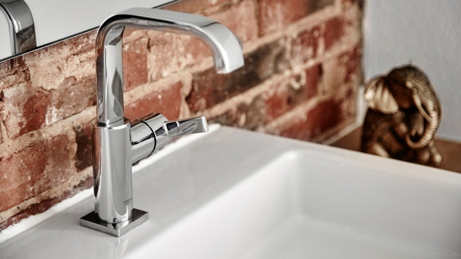 Unika bad i hvid fra Tvis Køkken