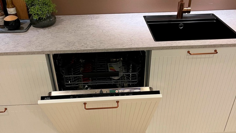 MG30 udstillingskøkken fra Tvis Køkken