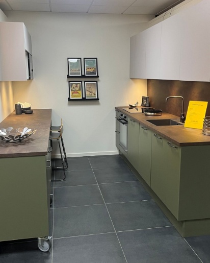 Vision oliven laminat køkken fra Tvis Køkken