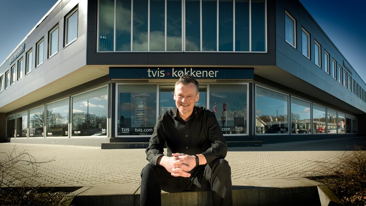 Tvis Køkken Silkeborg - køkkenfirma med nye køkkener, badeværelser og garderobeskabe
