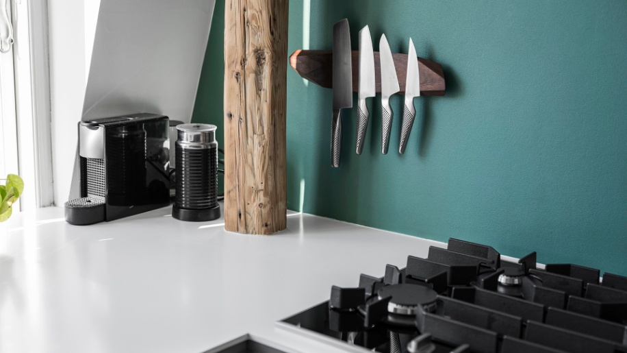 Future i stålgrå fra Tvis Køkkener