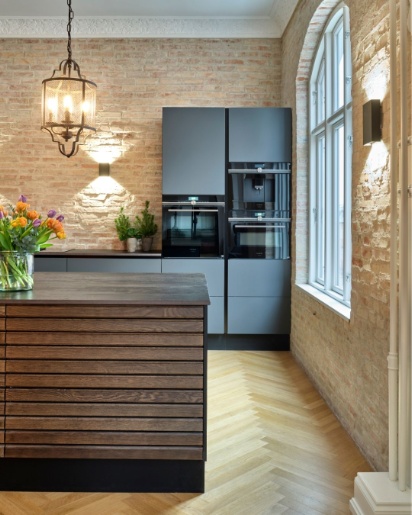 M-line mørk eg fra Tvis Køkken