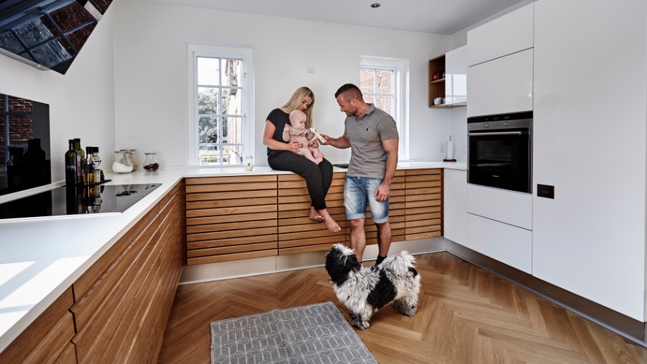 Natur Eg M-line fra Tvis Køkken