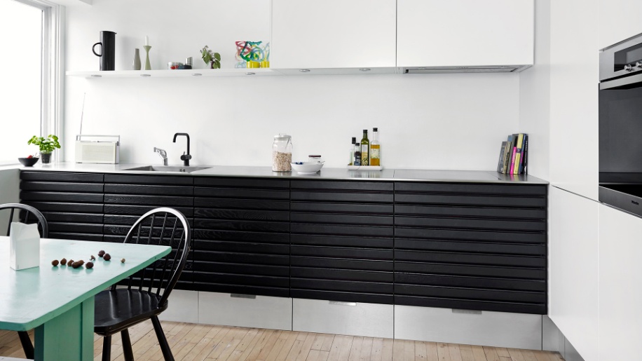 Sort Eg M-line fra Tvis Køkken