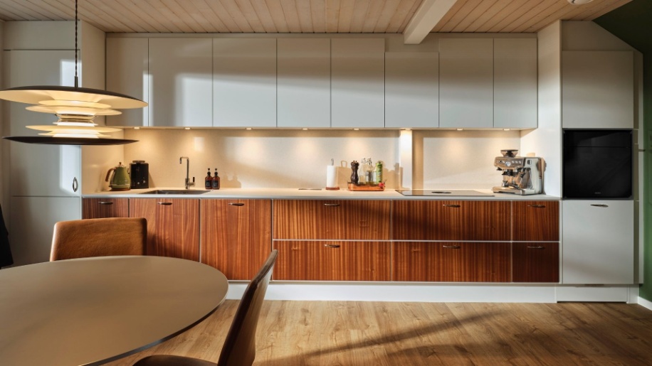 MG50 sapele og hvid Momento køkken fra Tvis Køkken