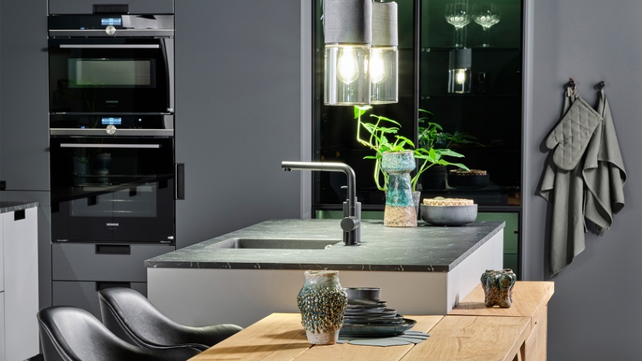 Momento køkken i praktisk laminat