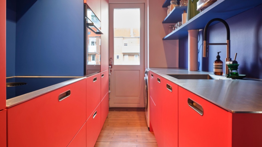 Plain køkken i specialfarve fra Tvis Køkken