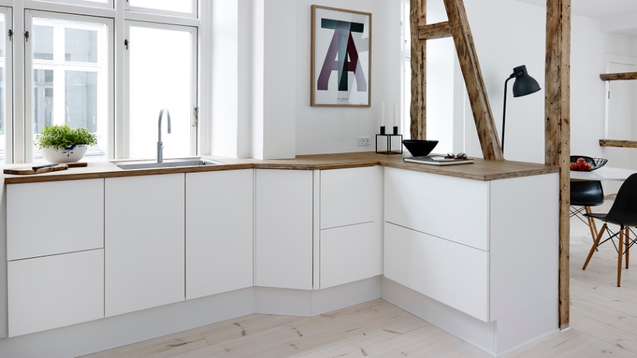 Plain hvid køkken fra Tvis Køkken