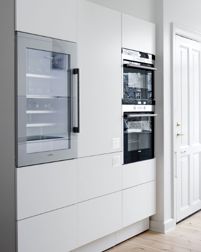 Plain hvid køkken fra Tvis Køkken