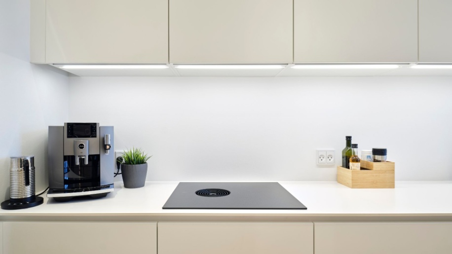 T-Line hvid køkken fra Tvis Køkken