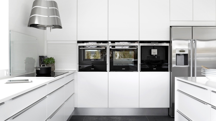 Unika køkken med integrerede greb fra Tvis Køkken