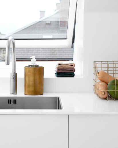 Vision køkken med laminat fra Tvis Køkken