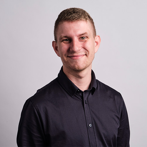 Claus Laursen property=